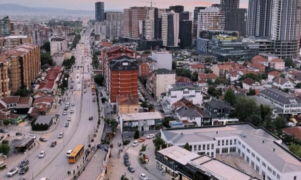 Taksa për veturat që hyjnë në Prishtinë, Rregullorja është në diskutim publik deri më 24 qershor